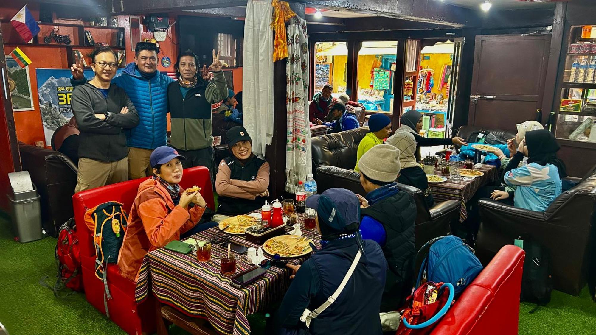 Lama Hotel - Cafe De Himalaya Lukla Exterior foto